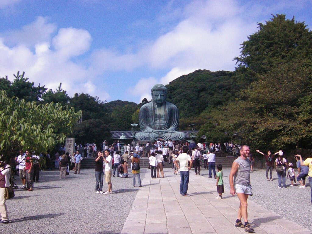鎌倉高徳寺門外から見える大仏