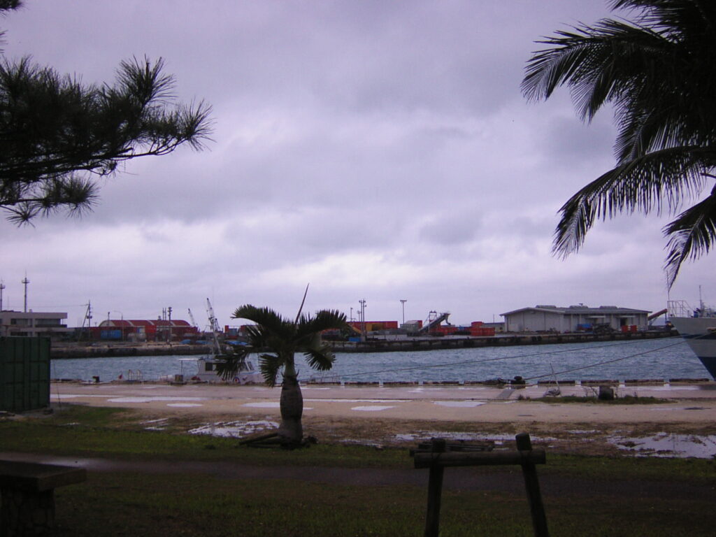 宮古島の平良港