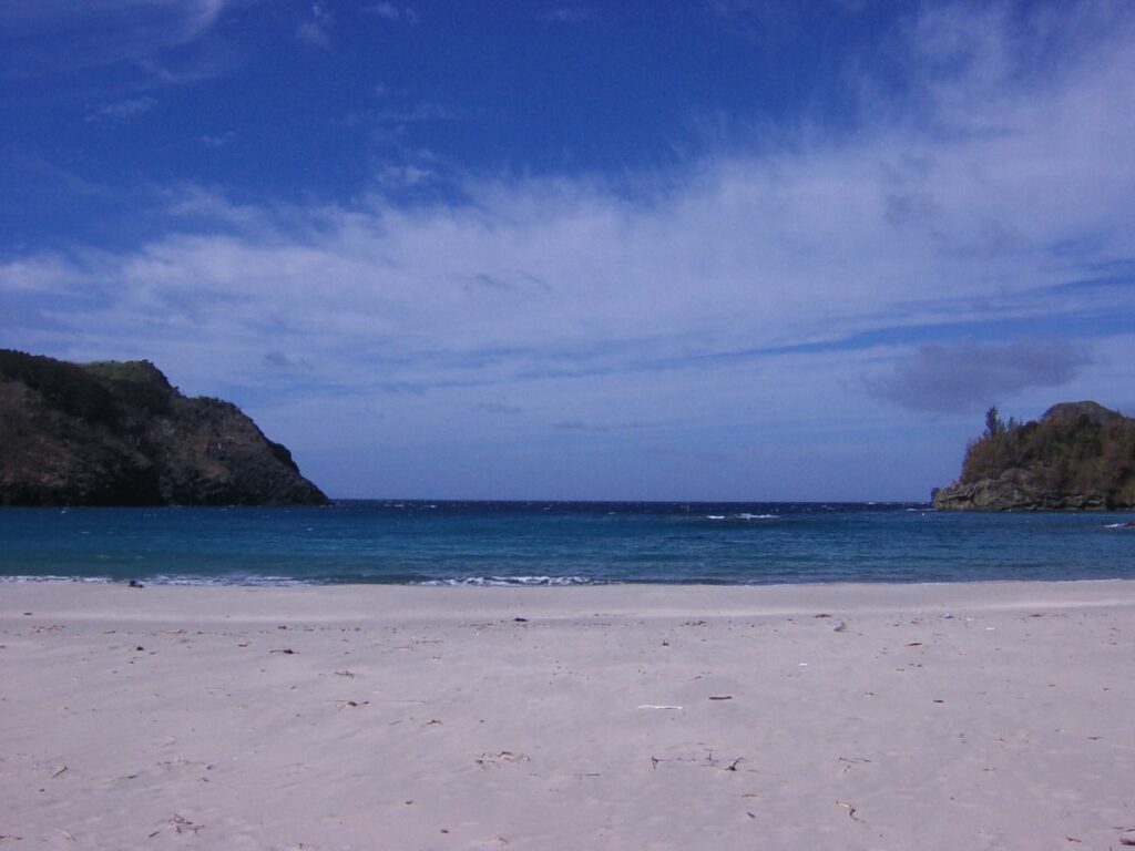 父島小港海岸～00.太平洋を望む