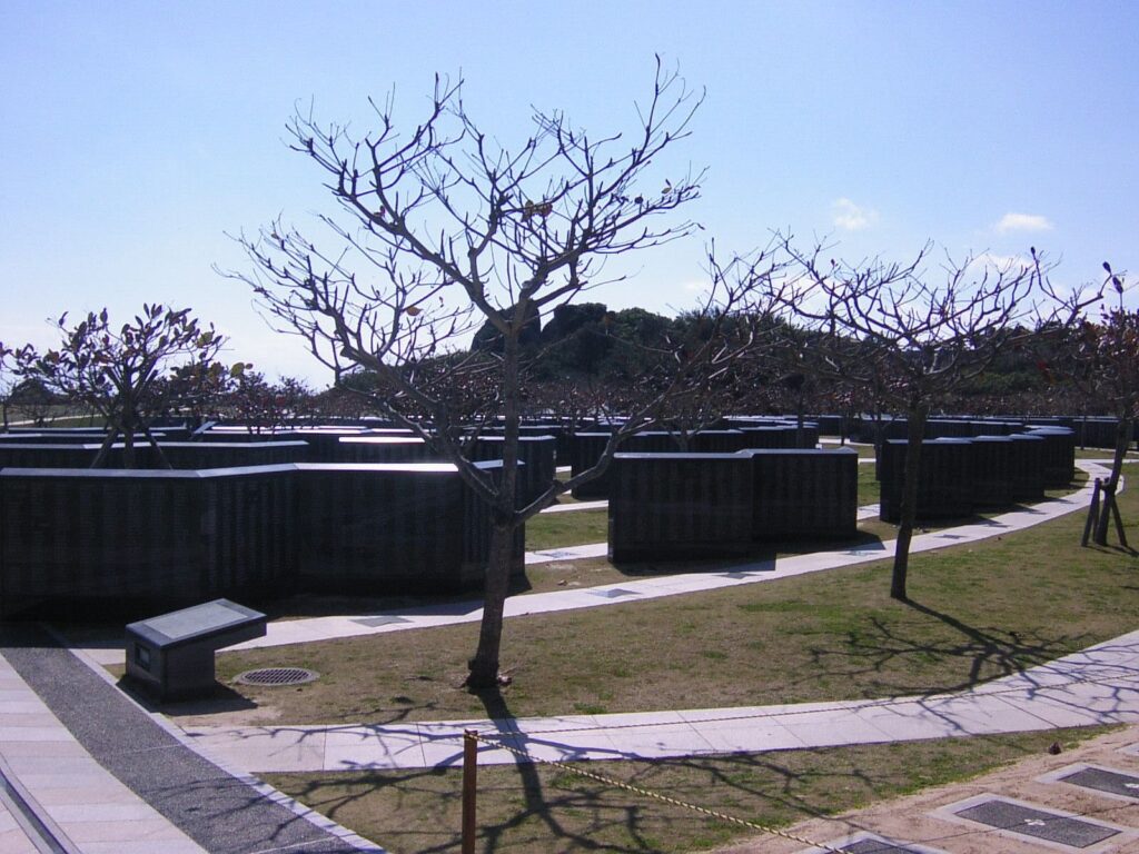 平和祈念公園の平和の礎