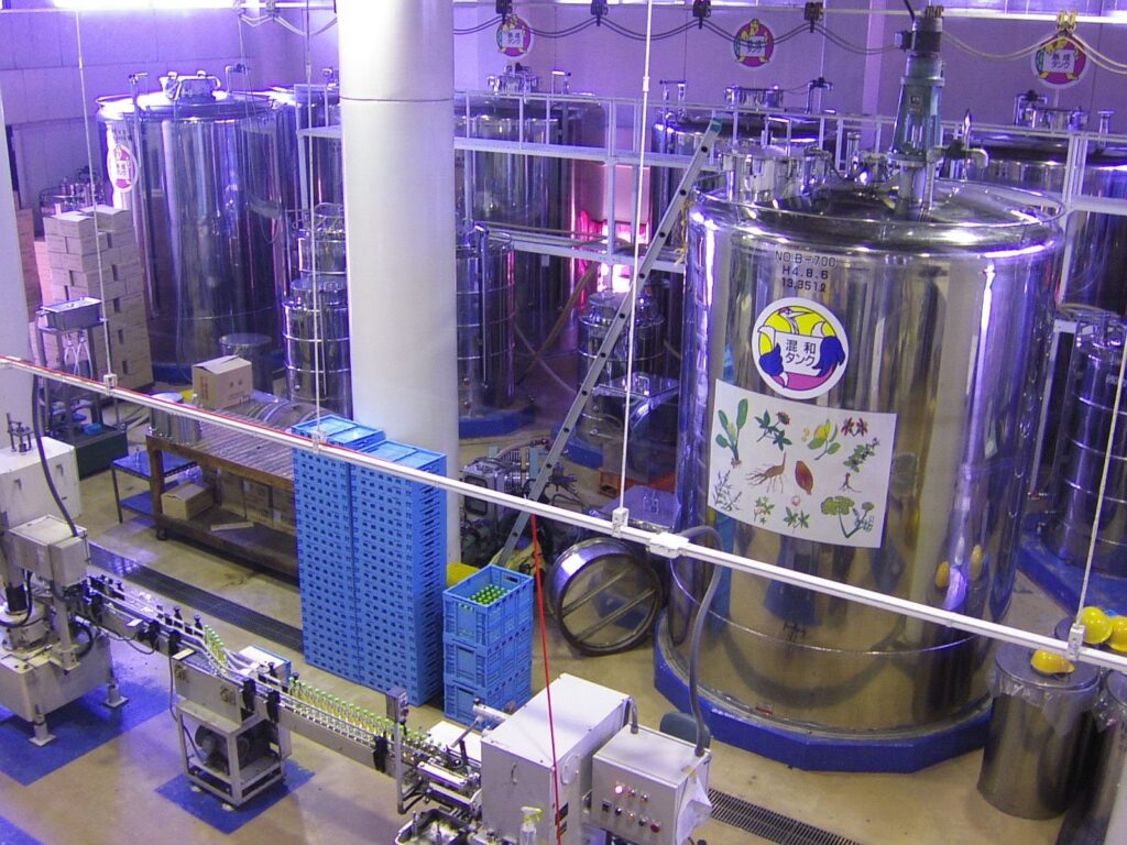 おきなわワールドのハブ酒製造工場