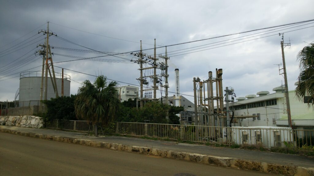 南大東島の大東糖業工場