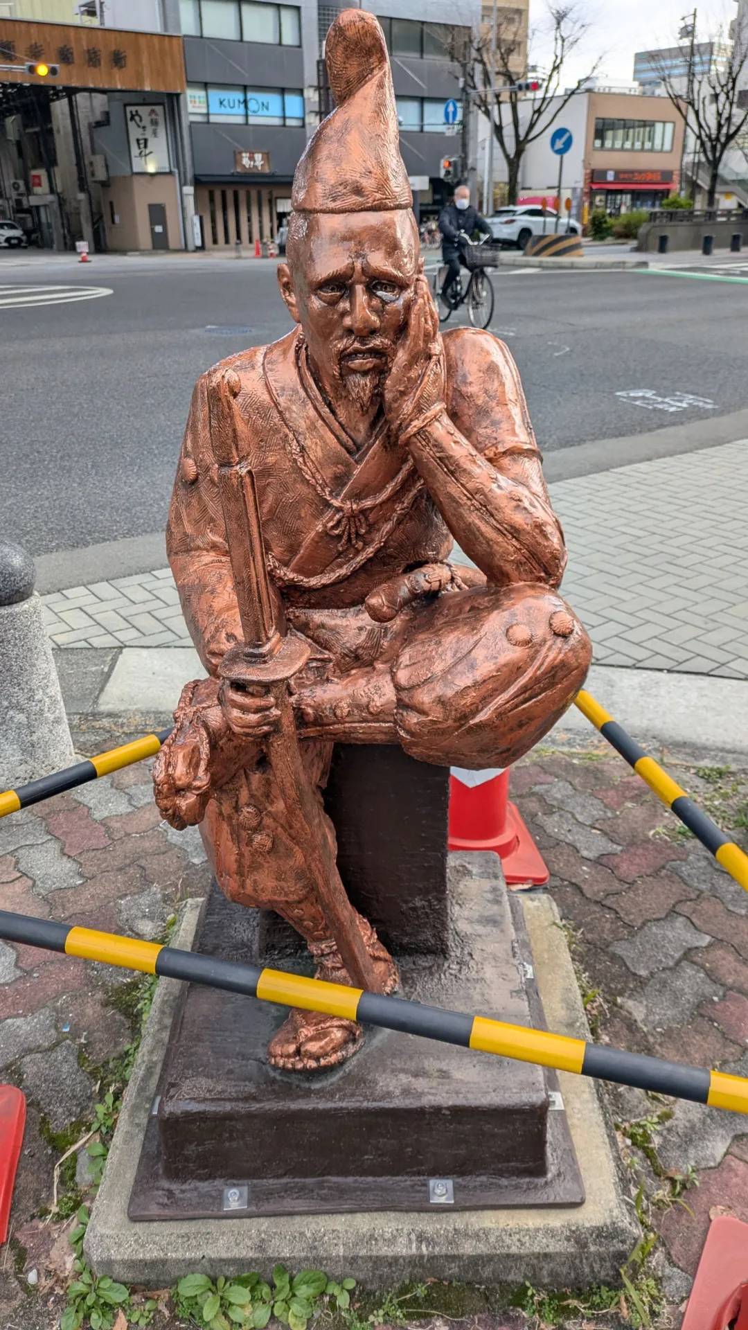 銅色の徳川家康像 円頓寺交差点