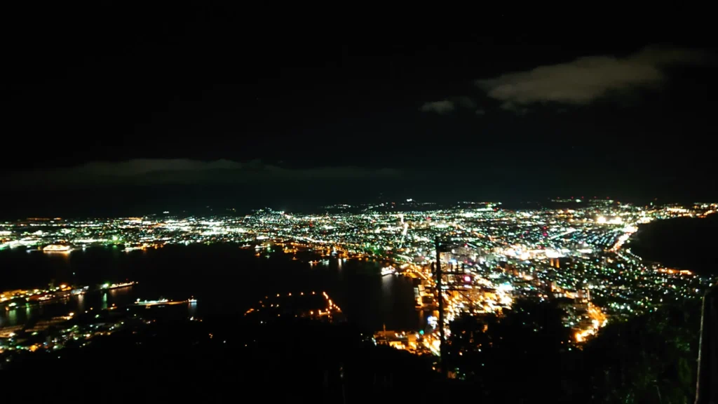 函館山から見下ろすベイエリア方面の夜景
