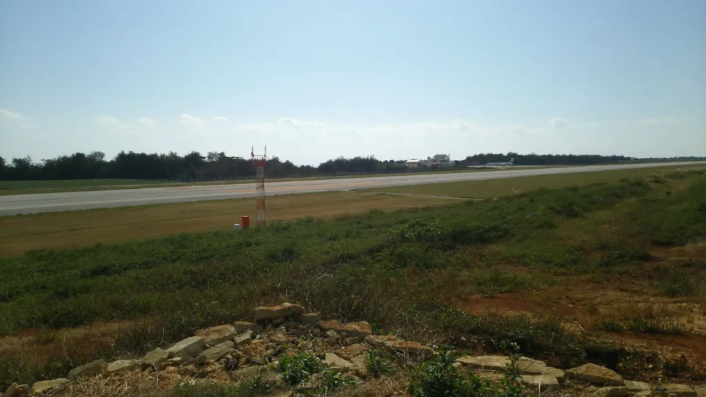 南大東空港滑走路