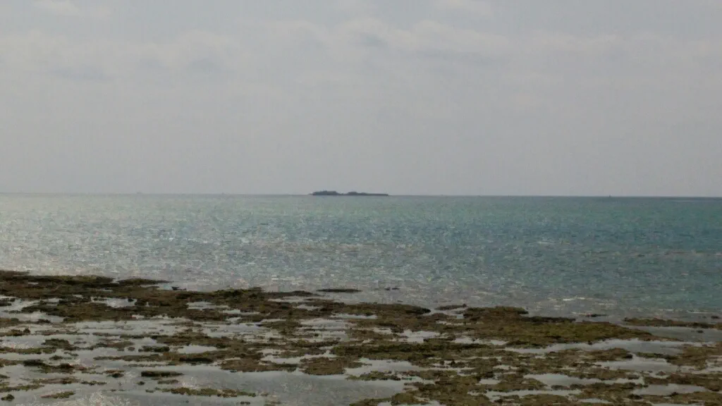 天気がよい日はこのように慶良間諸島が見渡せる。